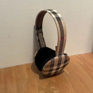 Burberry Earmuffs-One size